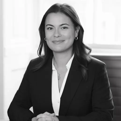 Ana Mudra Lawyer in London