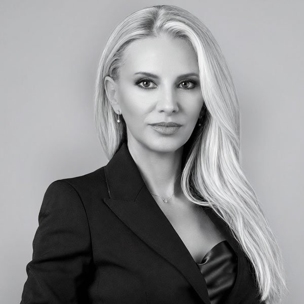 Cristina Bahamonde Spanish Abogada Strategic Negotiation